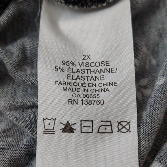 Pennington's Plus Size Sleeveless V neck Top Faux Surplice leaf Pattern Women 2X - Picture 6 of 11